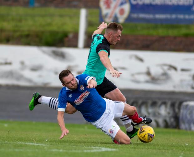 Border Telegraph: Action from Gala Fairydean Rovers v Cowdenbeath at Central Park on Saturday July 30 2022 Photo Thomas Brown 