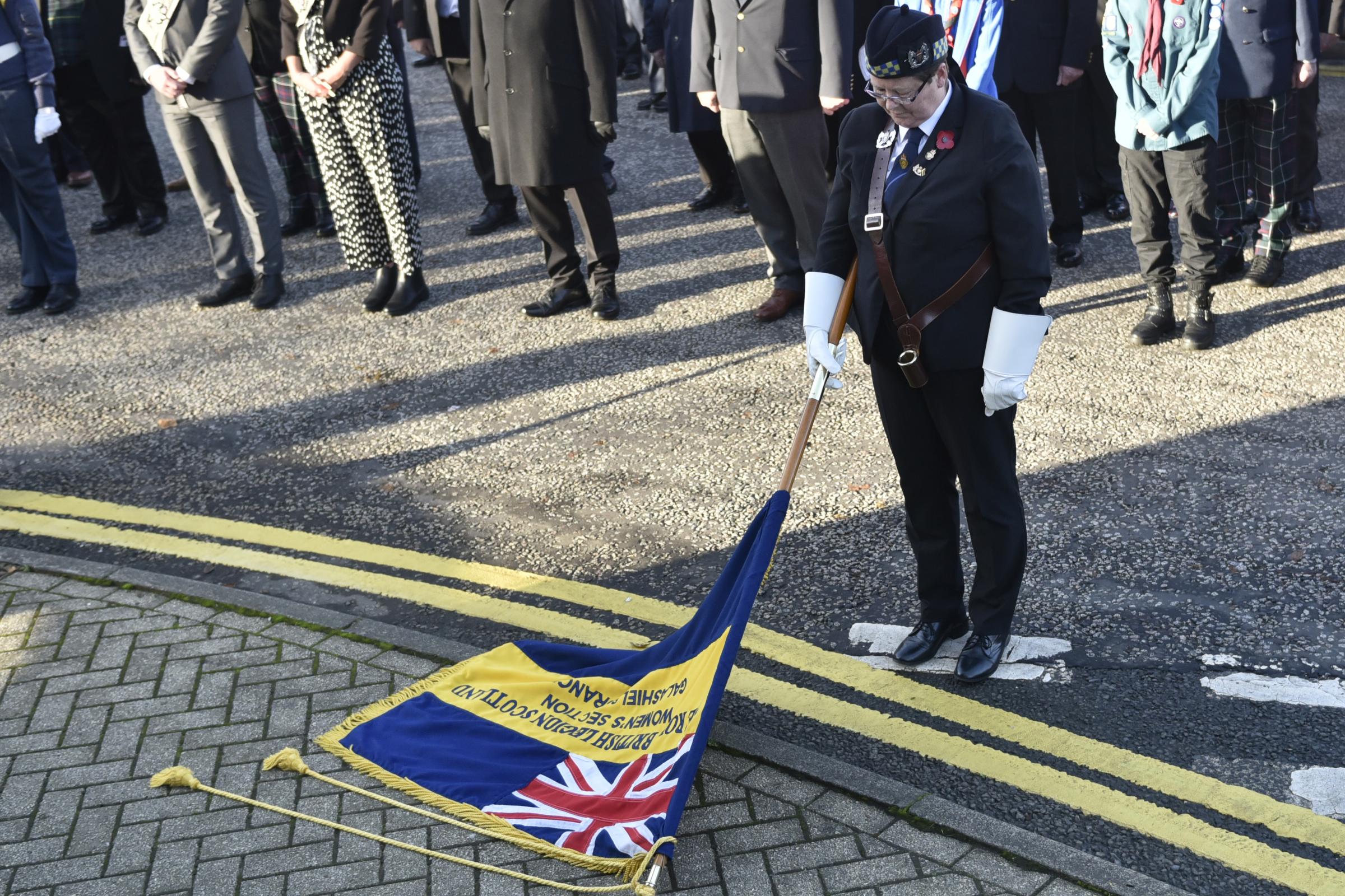 Galashiels pays its respects to mark Remembrance Sunday - Vimarsana News