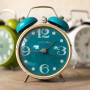 When do clocks go back in October 2021? (Canva)